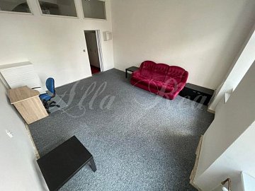 Pronájem bytu 3+1, Brno, ul. Štefánikova, CP 80m2, cihla.