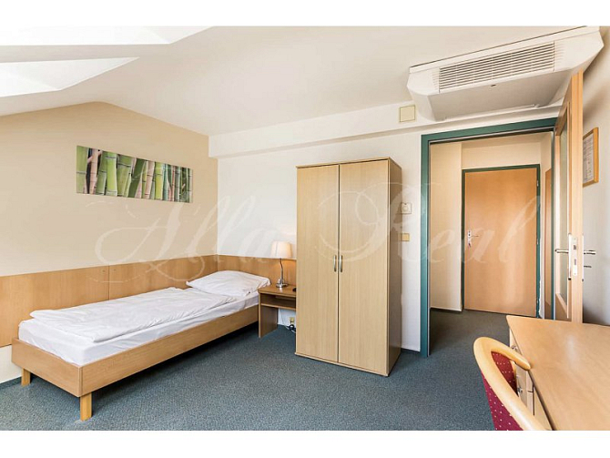 Nabízíme k pronájmu studio o dispozičním řešení 1+kk o CP 30 m2