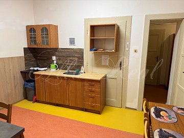 Pronájem mít s v bytě 2+1, CP 60 m2 ul. Tržní.